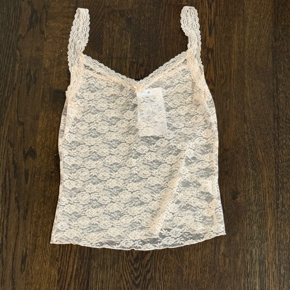 Brandy Melville lace tank - Picture 2 of 3